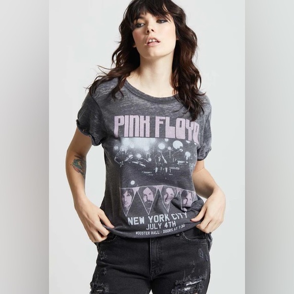 Recycled Karma | Pink Floyd NYC Distressed Tee | XS | - Picture 2 of 3